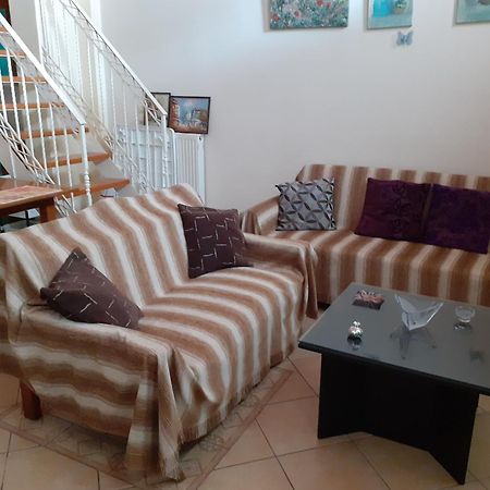 Tzil Home Кипарисия Екстериор снимка